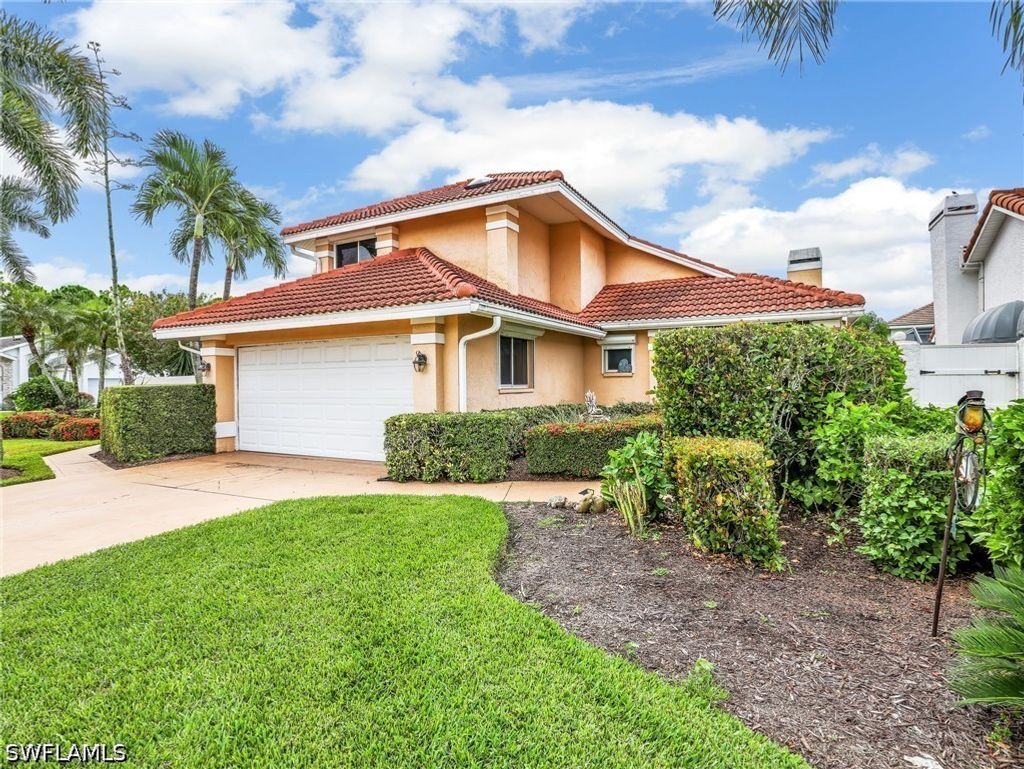 1256 Naples Lake Dr, NAPLES