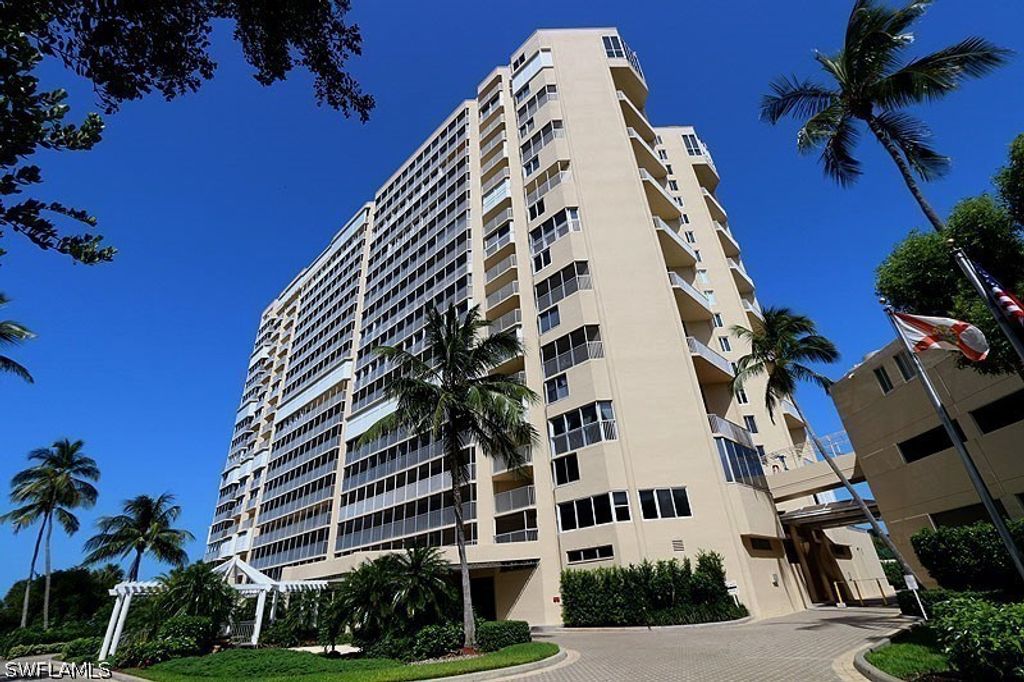 4041 Gulf Shore Blvd N 606, Naples