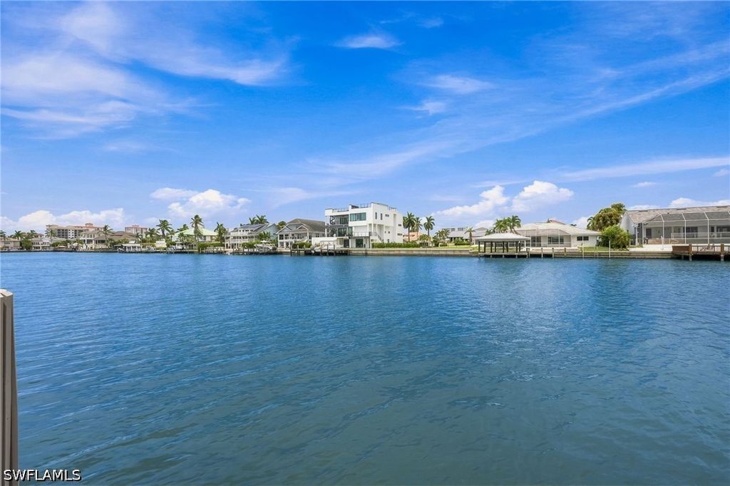 383 Seabee Ave, Naples