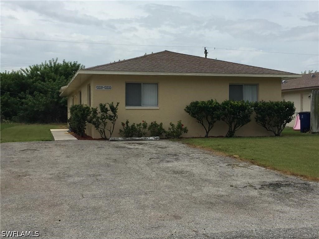 13333 1st St 333, Fort Myers