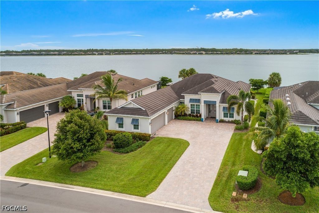 14870 Blue Bay Cir, Estero