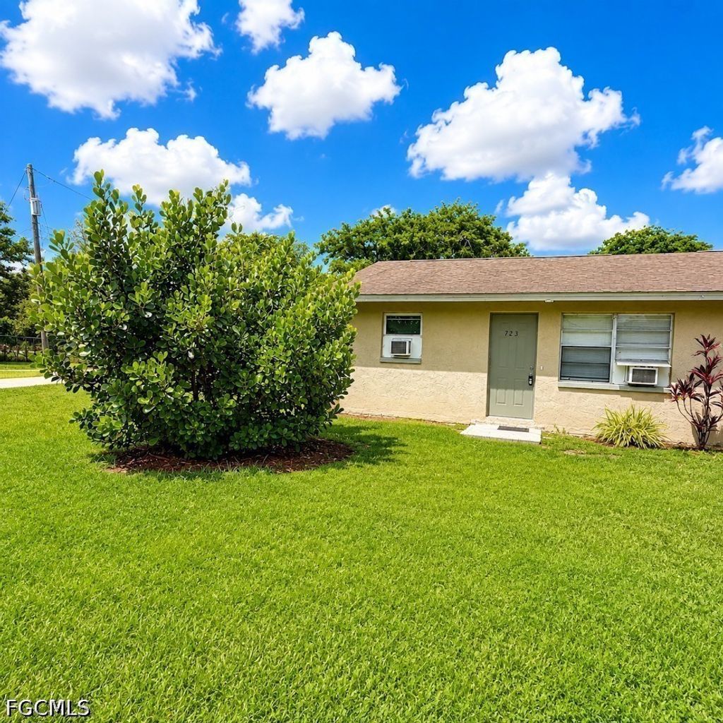 723 Burdick Ave, Fort Myers