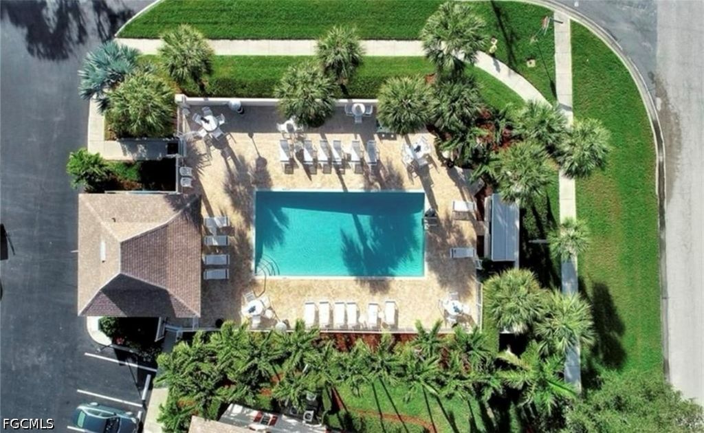 850 Elkhorn Ct 213, Marco Island