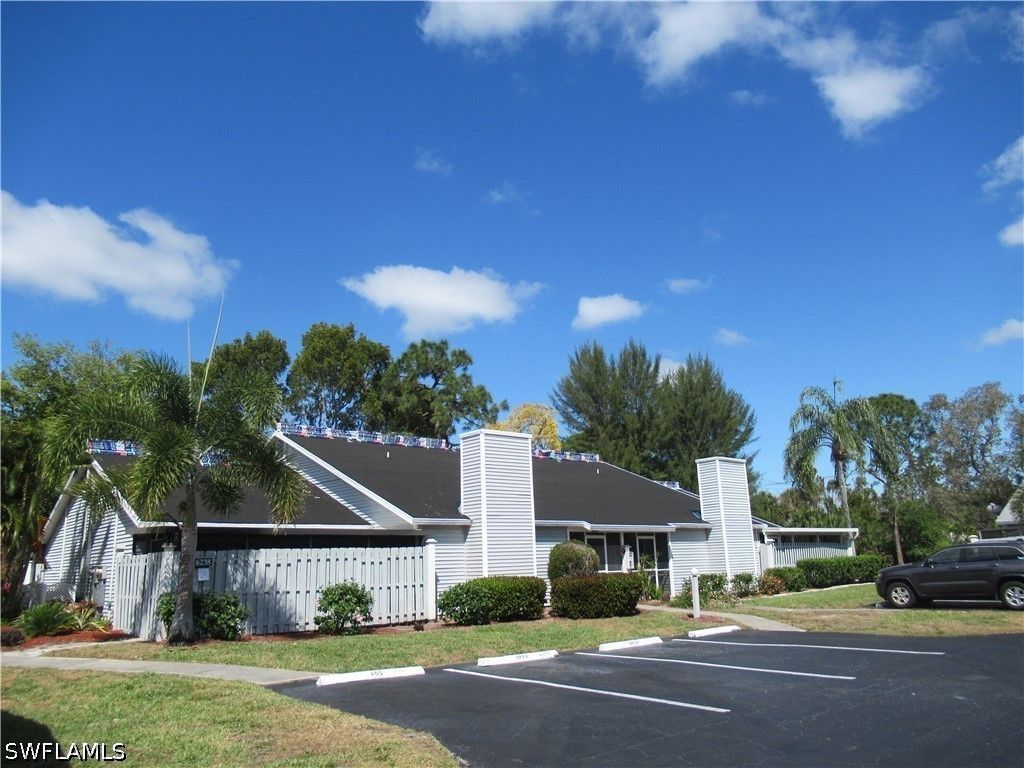 6238 Timberwood Cir 110, Fort Myers