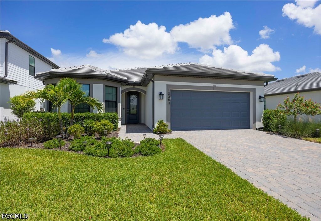 10383 Maddox Ln, Bonita Springs