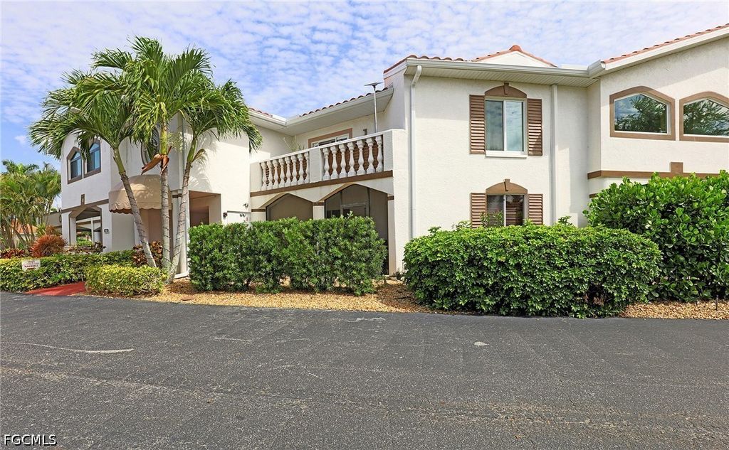 11921 Seabreeze Cv Ln 208, Fort Myers