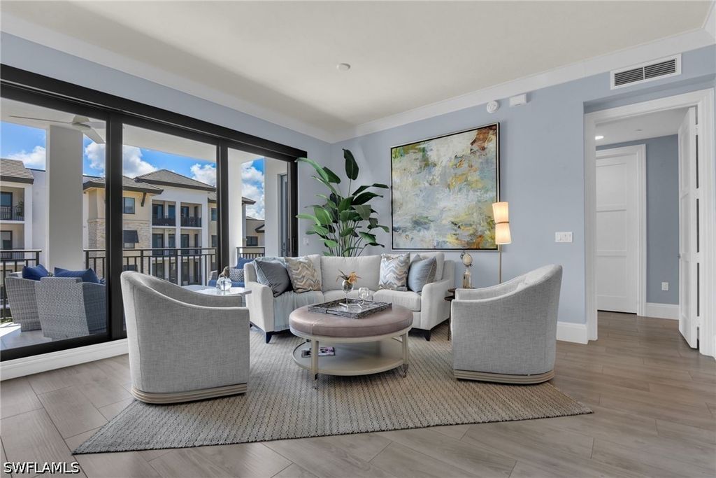 1035 3rd Ave S 406, Naples