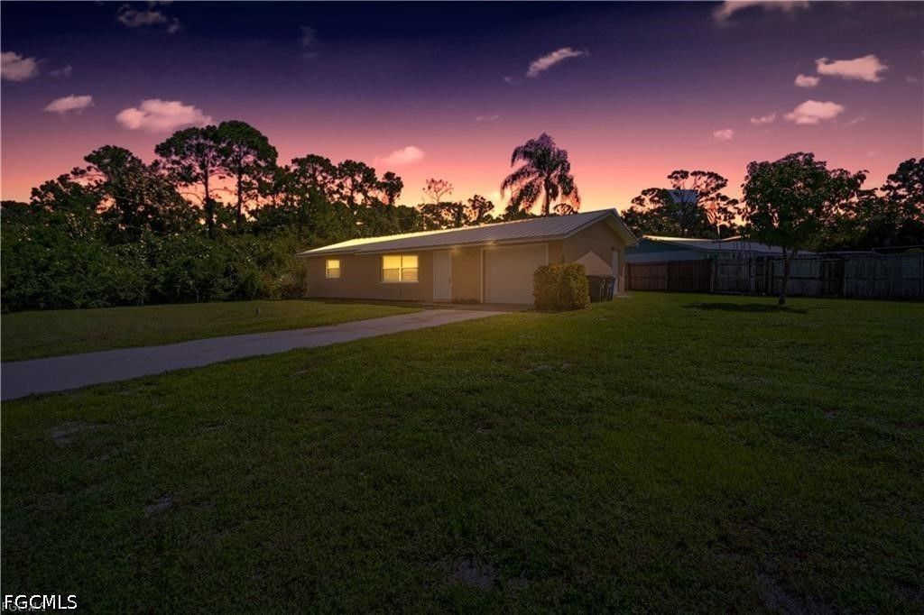 1290 Barrett Rd, North Fort Myers
