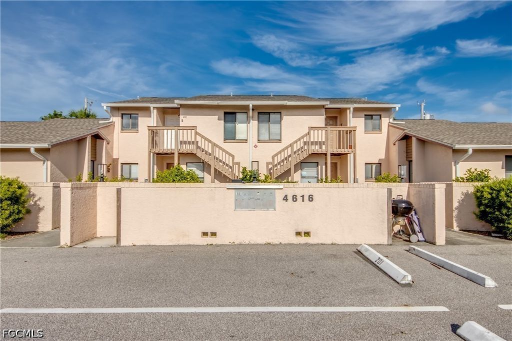 4616 Se 6th Ave 202, Cape Coral