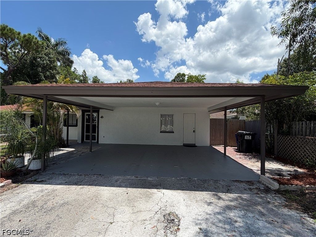 5831 Casablanca Ct, Fort Myers