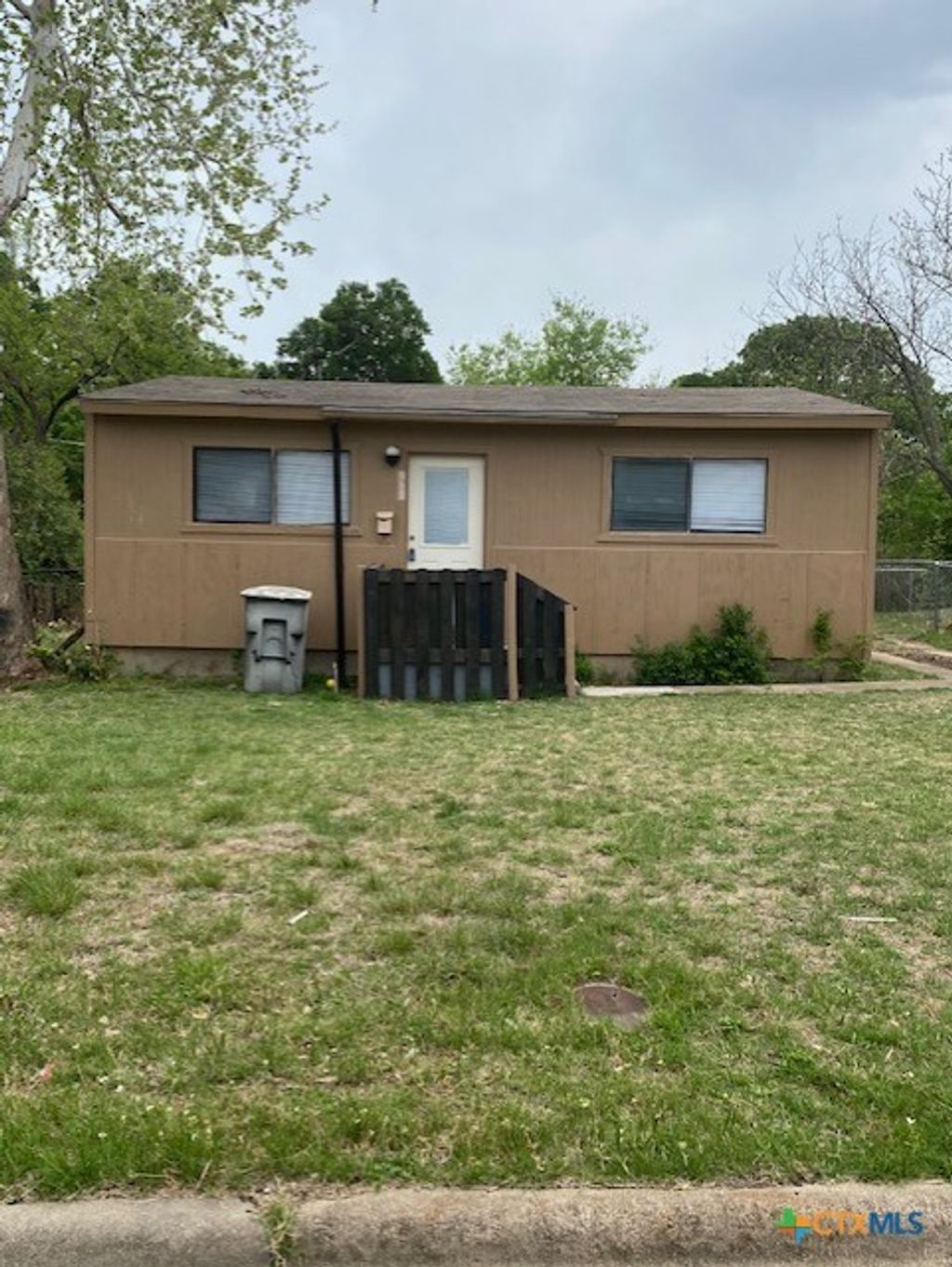 902 S 4th Street, Killeen