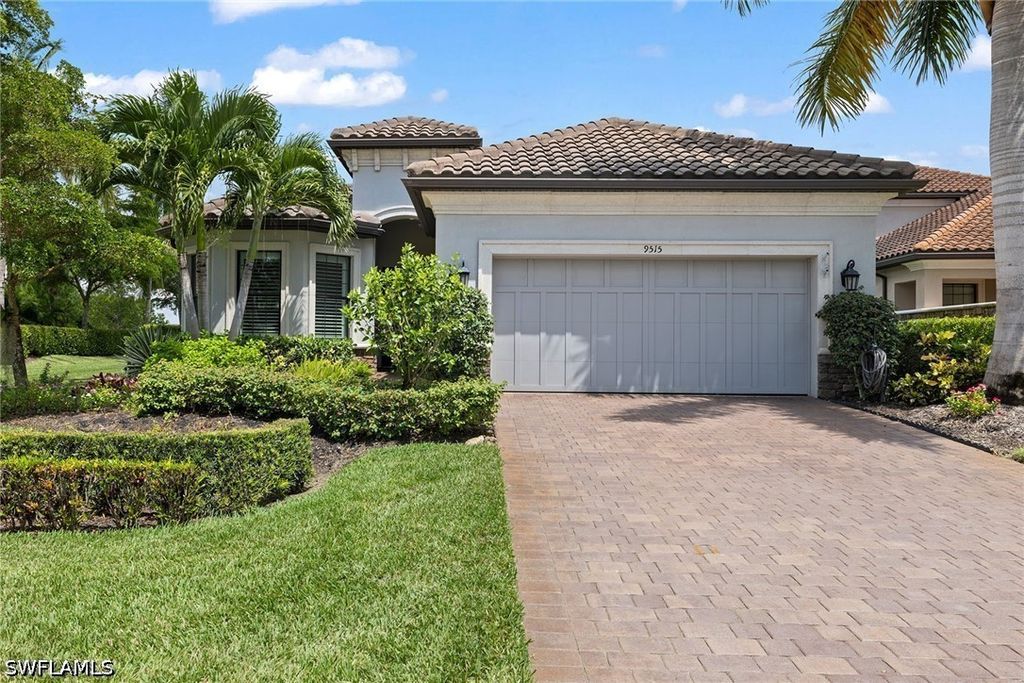 9515 Campanile Cir, Naples