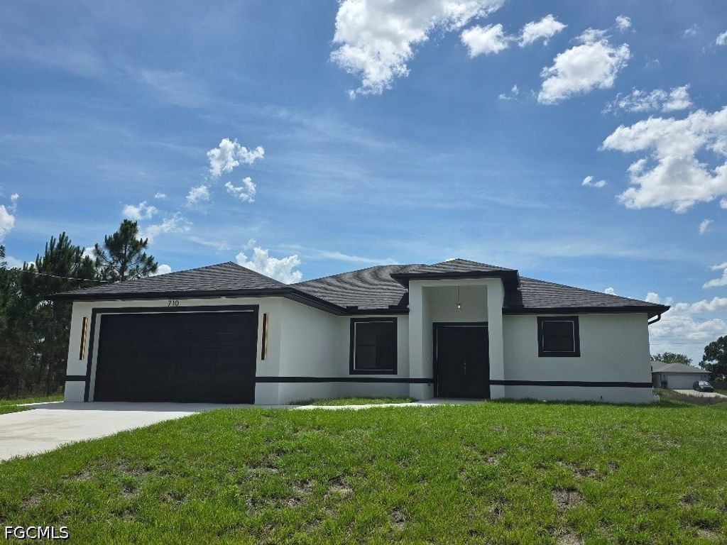 710 Godwid Ave S, Lehigh Acres