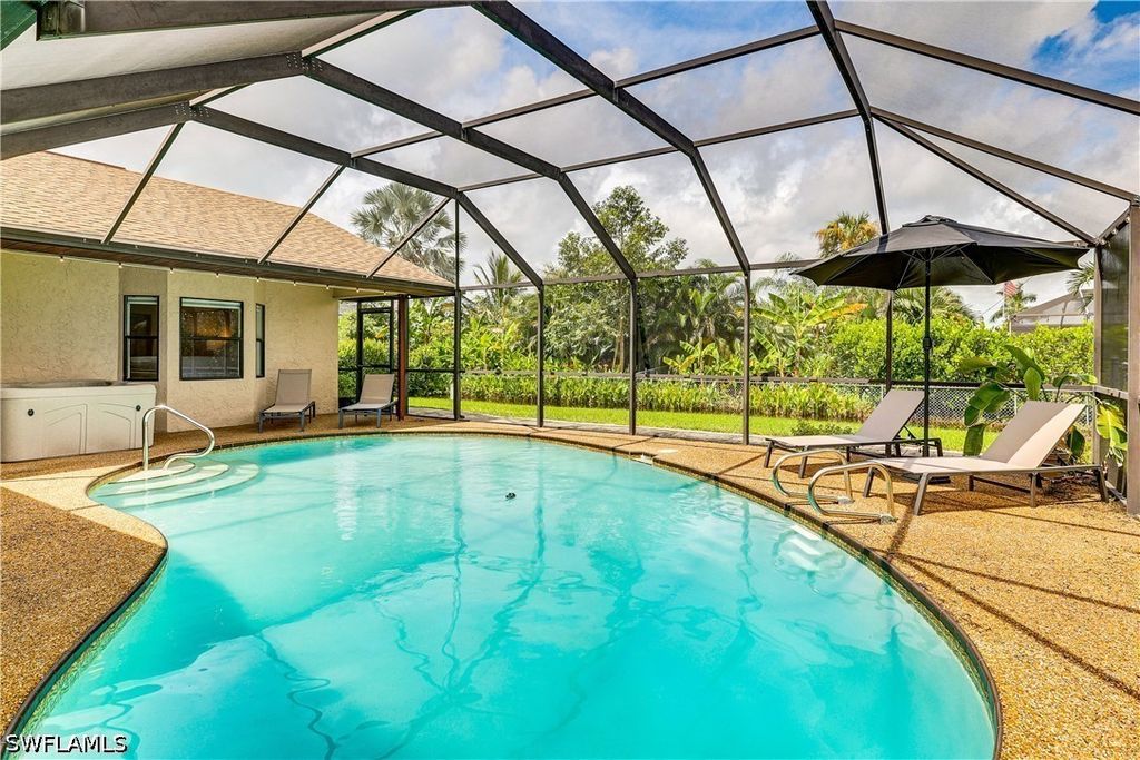 6030 Perthshire Ln, Fort Myers