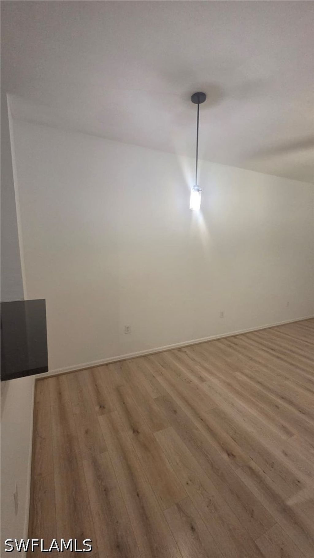 3642 Pine Oak Cir 107, Fort Myers