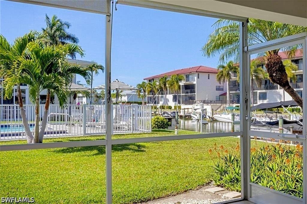 1417 Chesapeake Ave 104, Naples