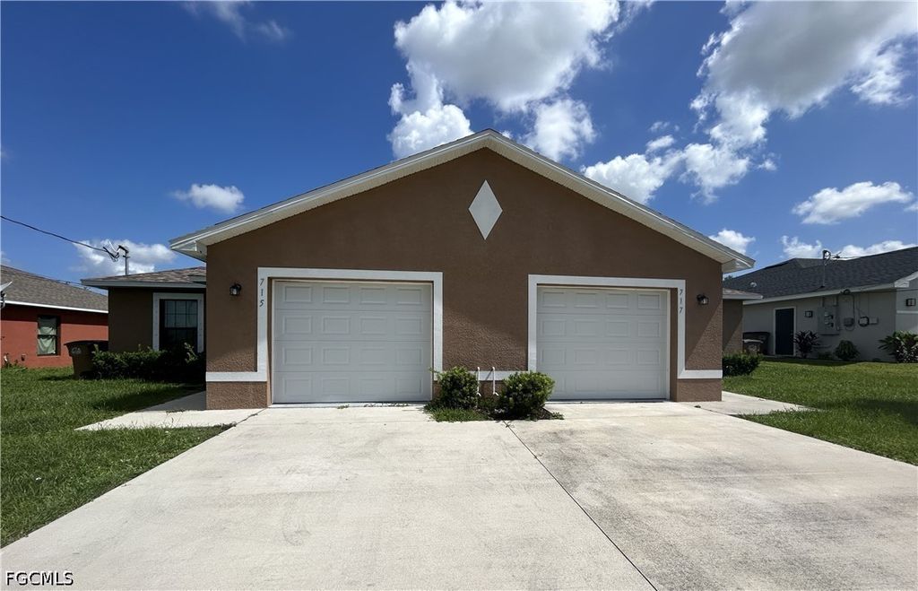 717 Se 7th St, Cape Coral
