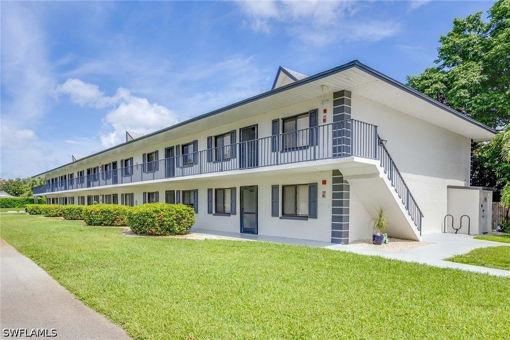 1101 Rosemary Ct A205, Naples