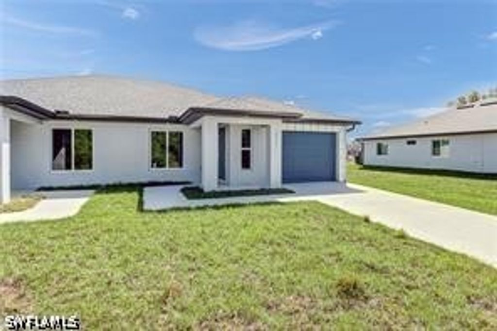 2215 Kenneth Ave S, Lehigh Acres