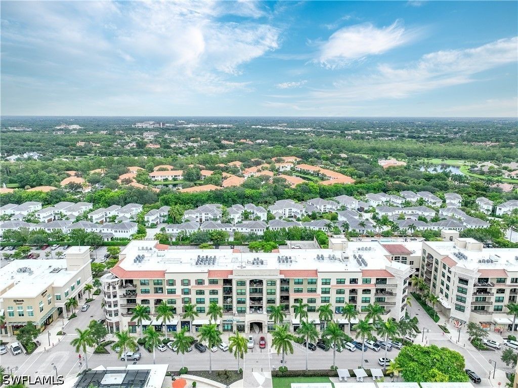 9115 Strada Pl 5217, Naples