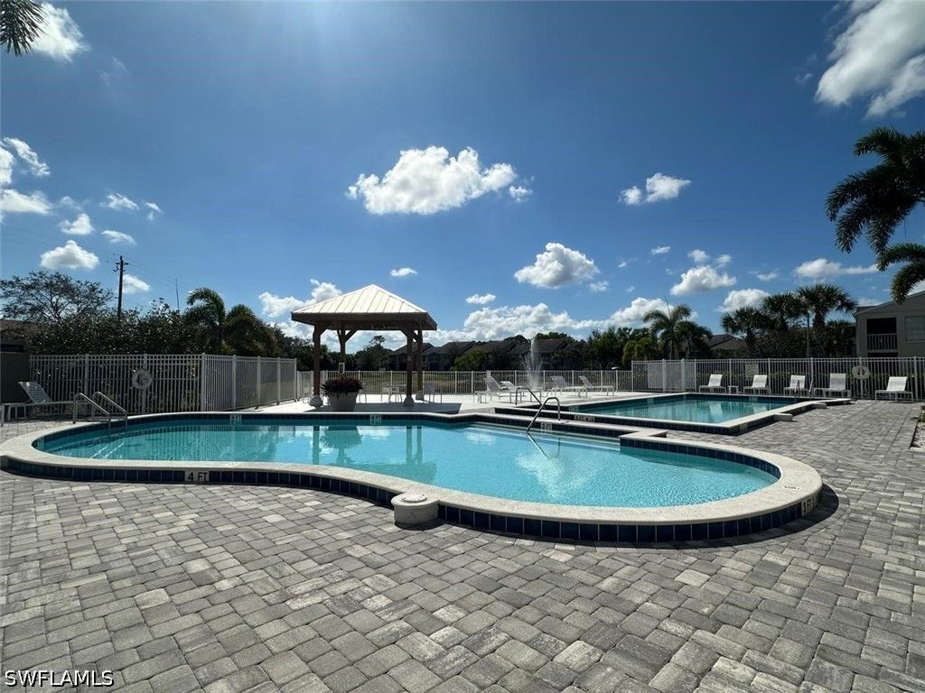 142 N Santa Clara Dr 16, Naples