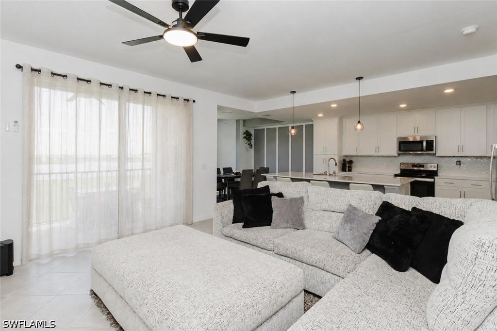 5651 Double Eagle Cir 4332, Ave Maria