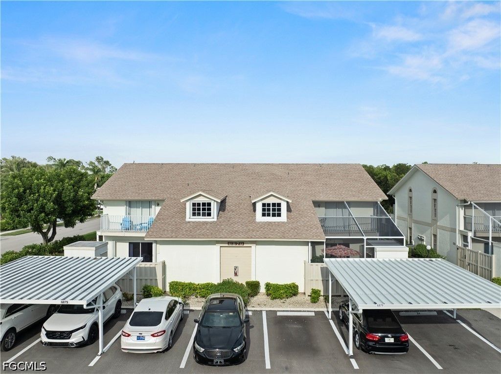 6879 Pentland Way 64, Fort Myers