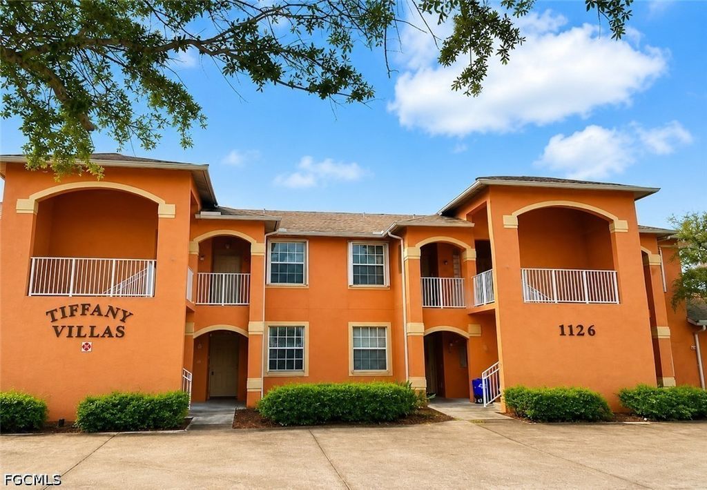 1126 Sw 47th Ter 103, Cape Coral