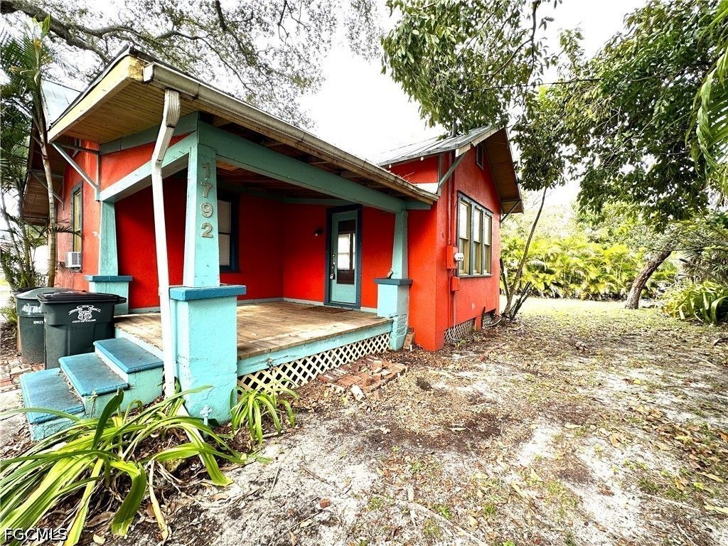 1792 Hough St, Fort Myers