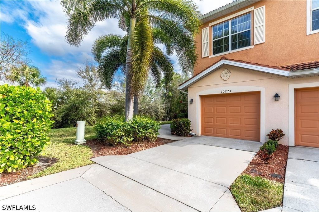 10274 Via Colomba Cir, Fort Myers