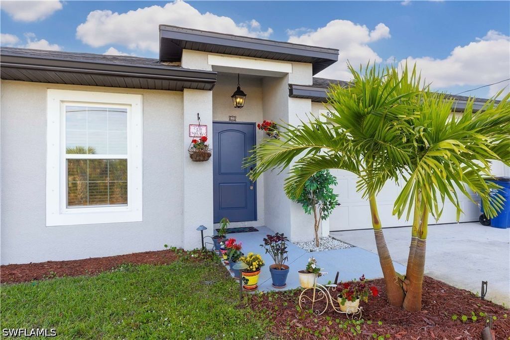 836 Youngreen Dr, Fort Myers