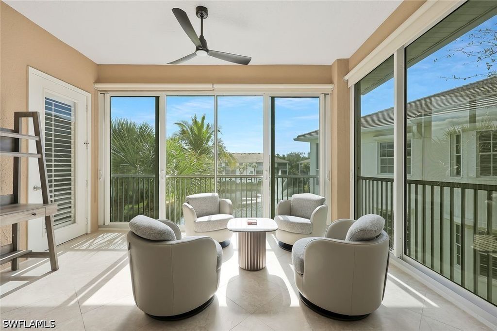 795 Bentwater Cir 204, Naples