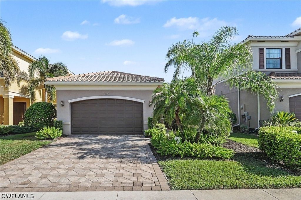 3417 Tigris Ln, Naples