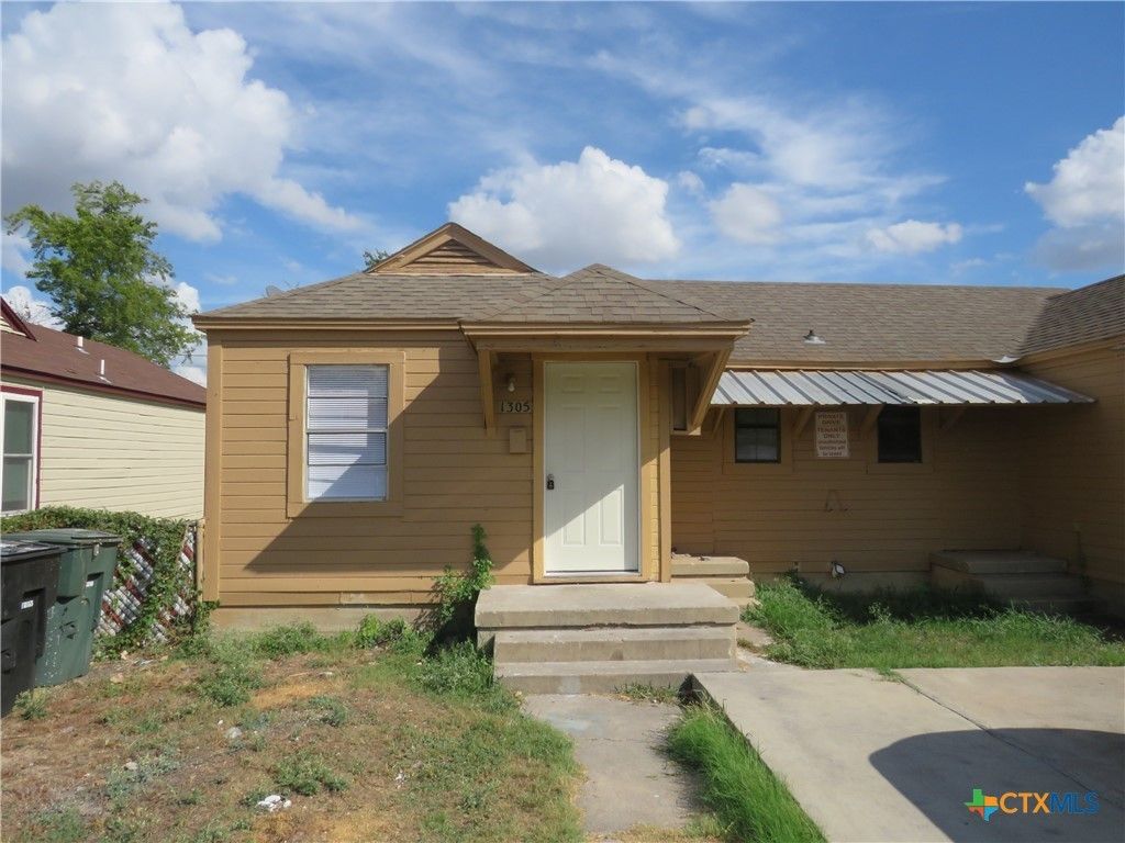 1305 S 5th Street, Temple