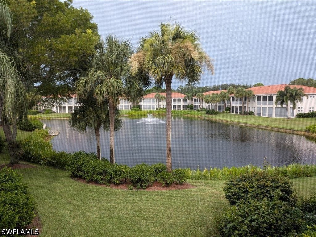 900 L Ambiance Cir 205, Naples