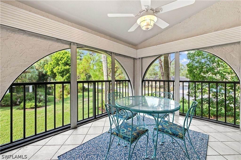 3370 10th St N 1312, Naples