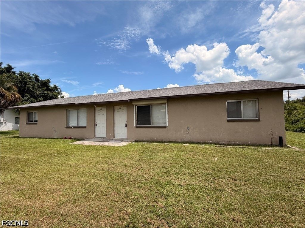 711 Gordon Ave S, Lehigh Acres