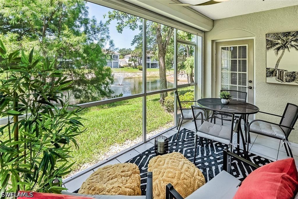 6910 Satinleaf Rd N 101, Naples