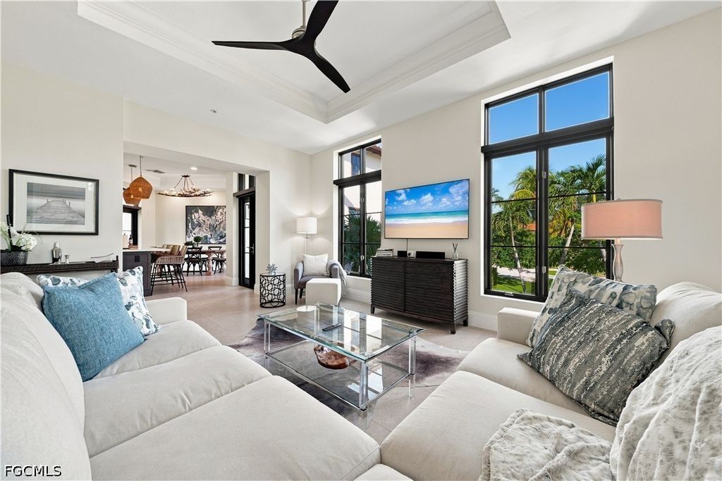 692 10th Ave S A2, NAPLES