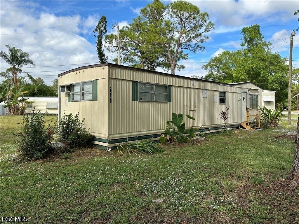 2268 Carlisle Ln, North Fort Myers