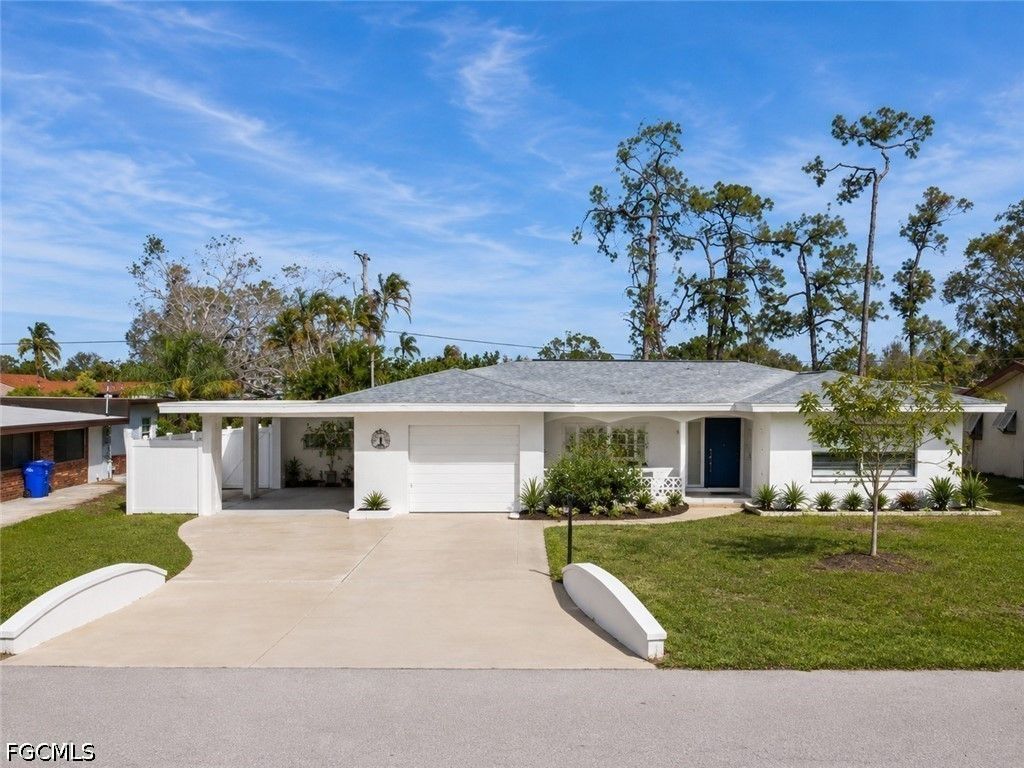 2267 Aldridge Ave, Fort Myers