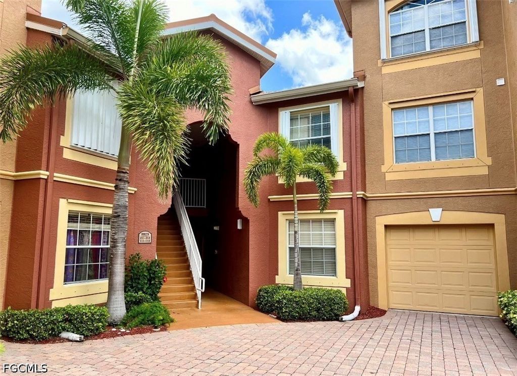 15585 Ocean Walk Cir 212, Fort Myers