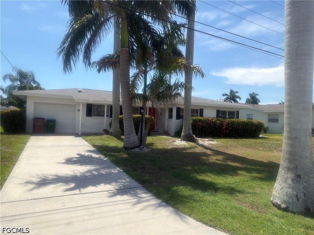 4914 Sw 2nd Pl, Cape Coral