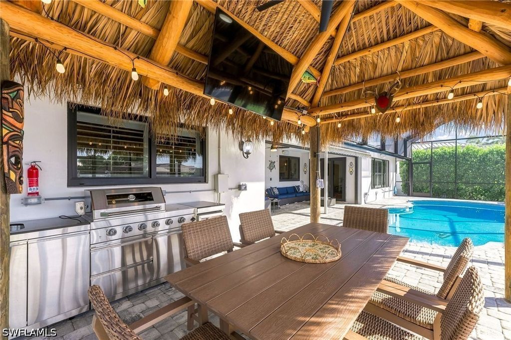 580 Tripoli Ct, Marco Island