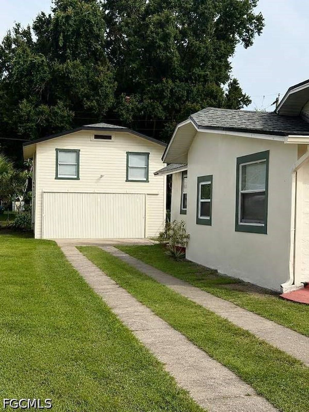 3516 E Riverside Dr, Fort Myers