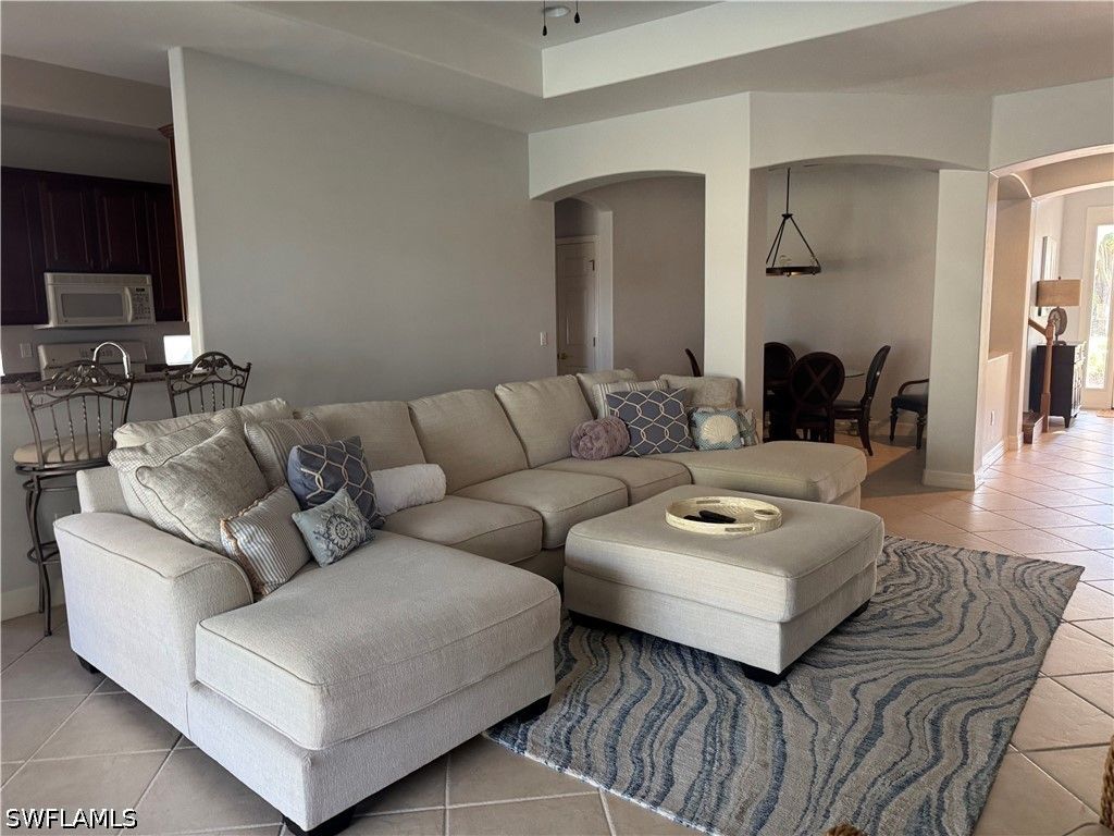 10364 Porto Romano Dr, Miromar Lakes