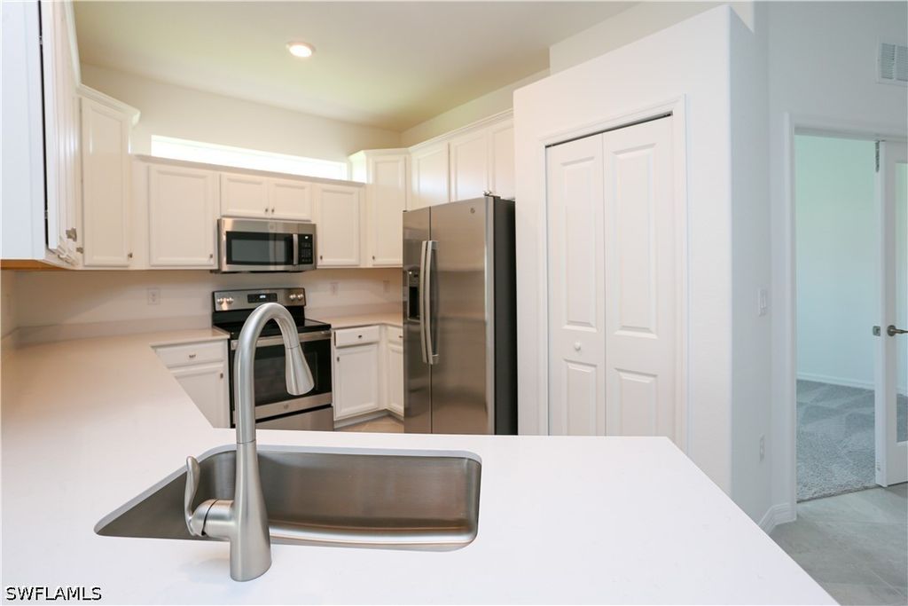 2599 Vine Ave, Naples