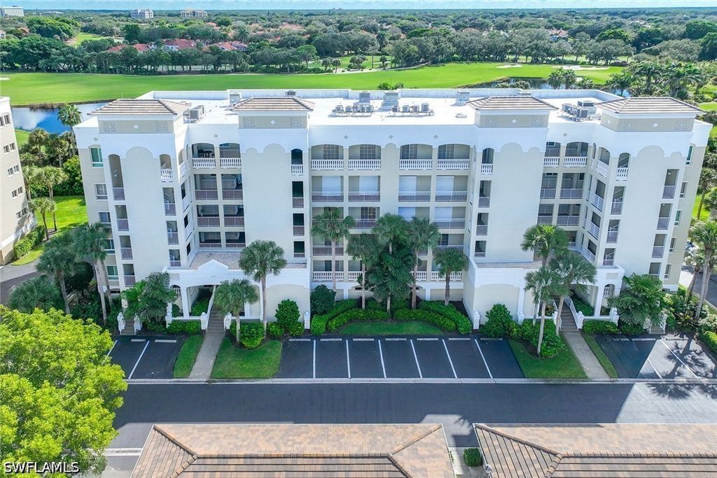 7671 Pebble Creek Cir 206, Naples
