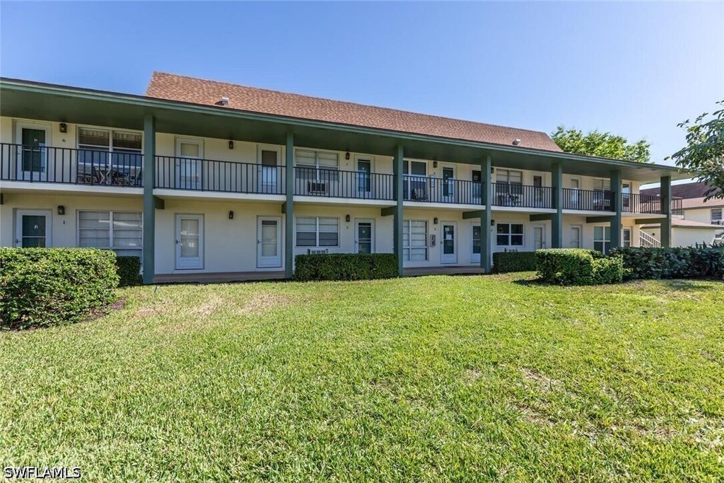 235 Seaview Ct B3, Marco Island