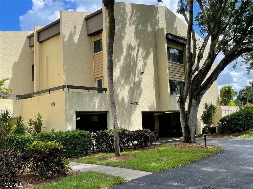 4821 S Landings Dr 205, Fort Myers